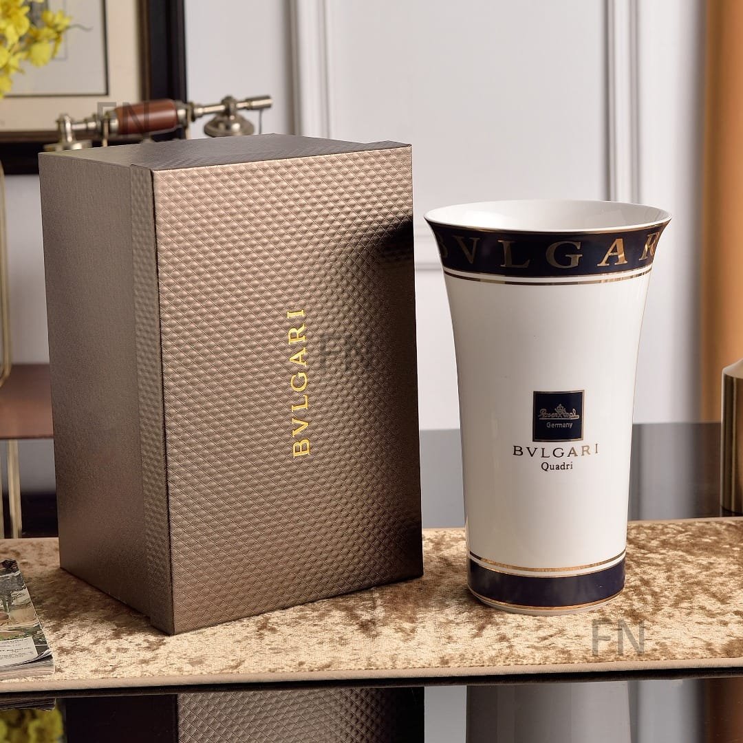 BVLGARI White Vase with square